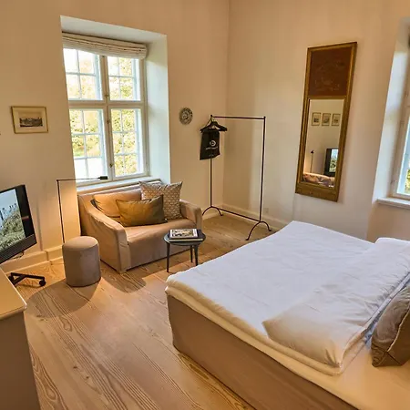 Holckenhavn Slot 4*