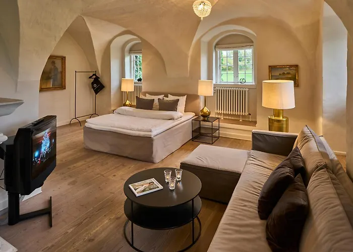 Holckenhavn Slot Hotel